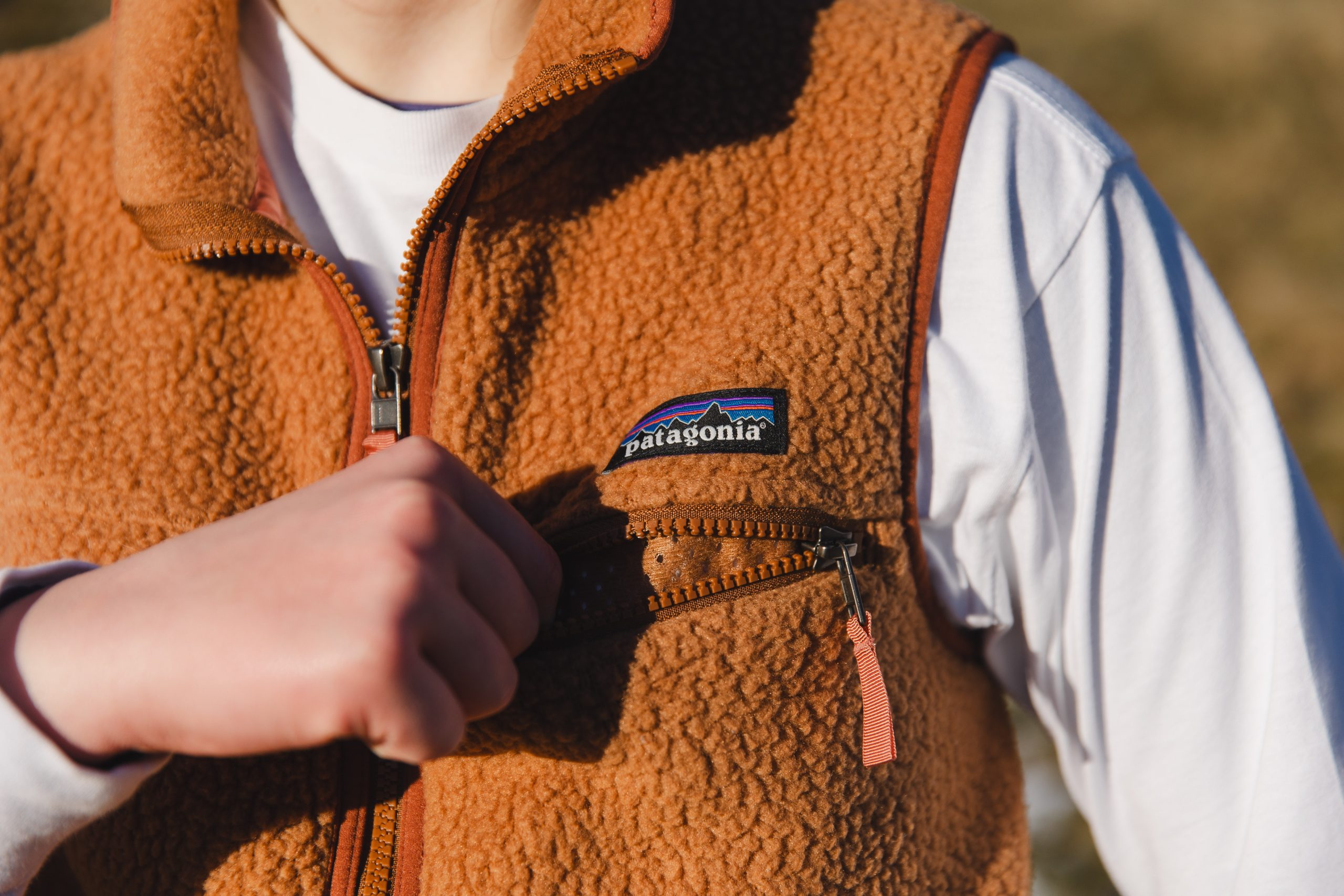 Patagonia Retro Pile Fleece Vest (Deerskin Tan) - Image 7