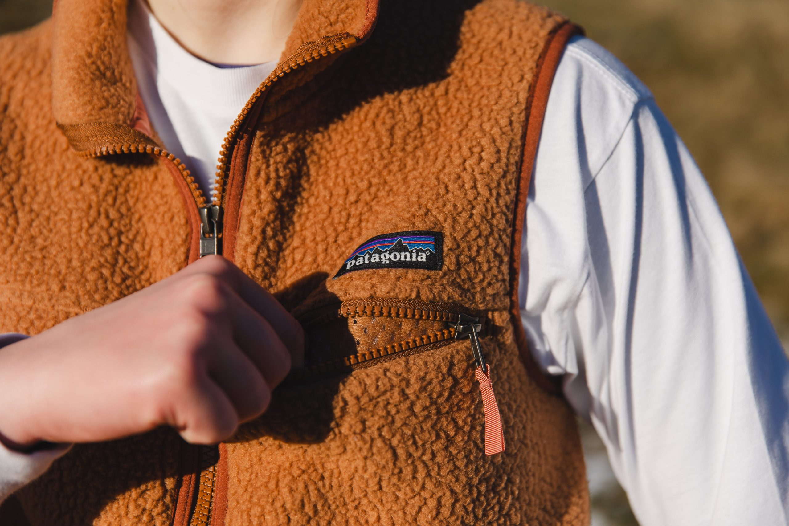 Patagonia Retro Pile Fleece Vest (Deerskin Tan) - Image 8